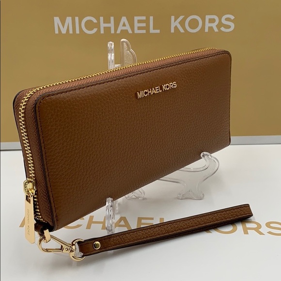 MICHAEL KORS Jet Set Travel Continental Zip - Picture 1 of 15